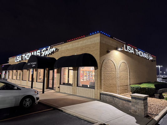 Holiday Lighting Installation On Commercial Building Exterior in Tinley Park Illinois