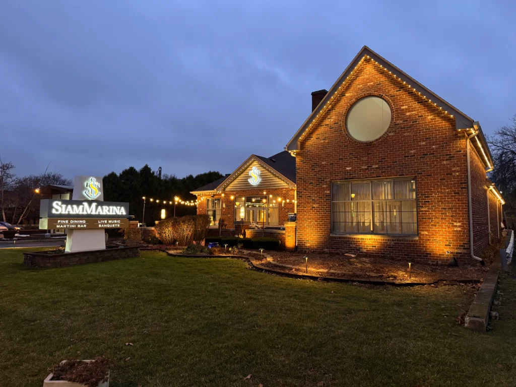 outdoor lighting installation showcasing professional installation of landscape lighting design in mokena chicago suburbs