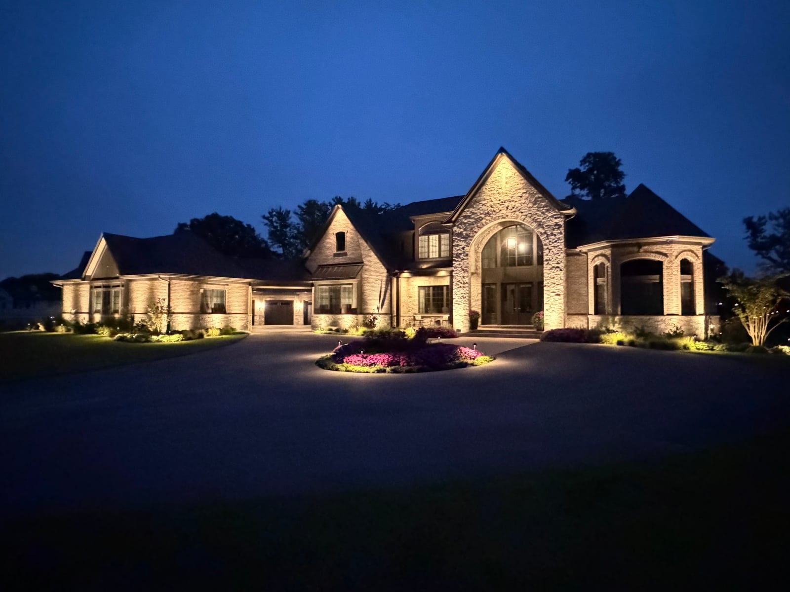 Architectural and landscape LED lighting design and installation