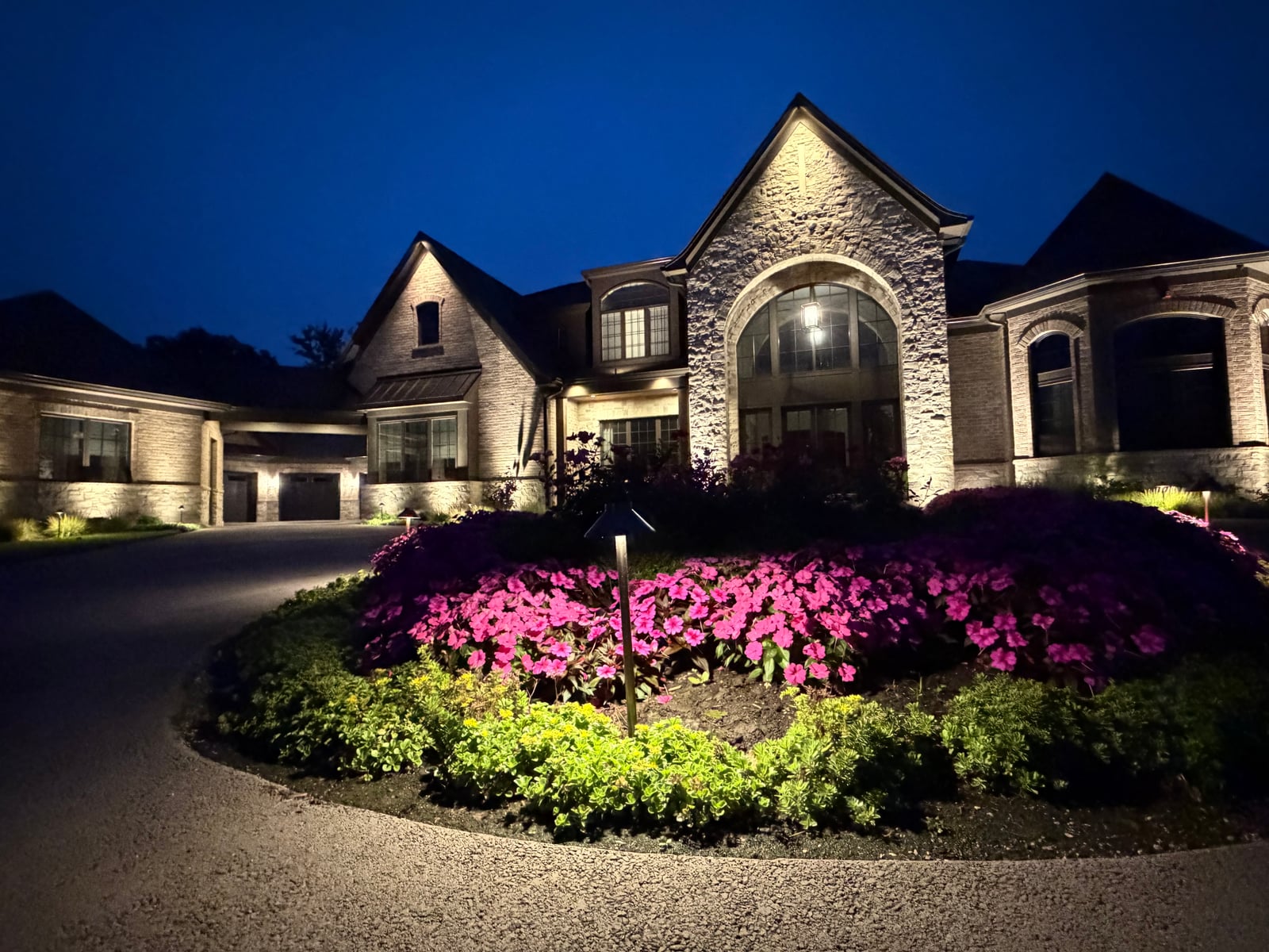 Architectural and landscape LED lighting design and installation