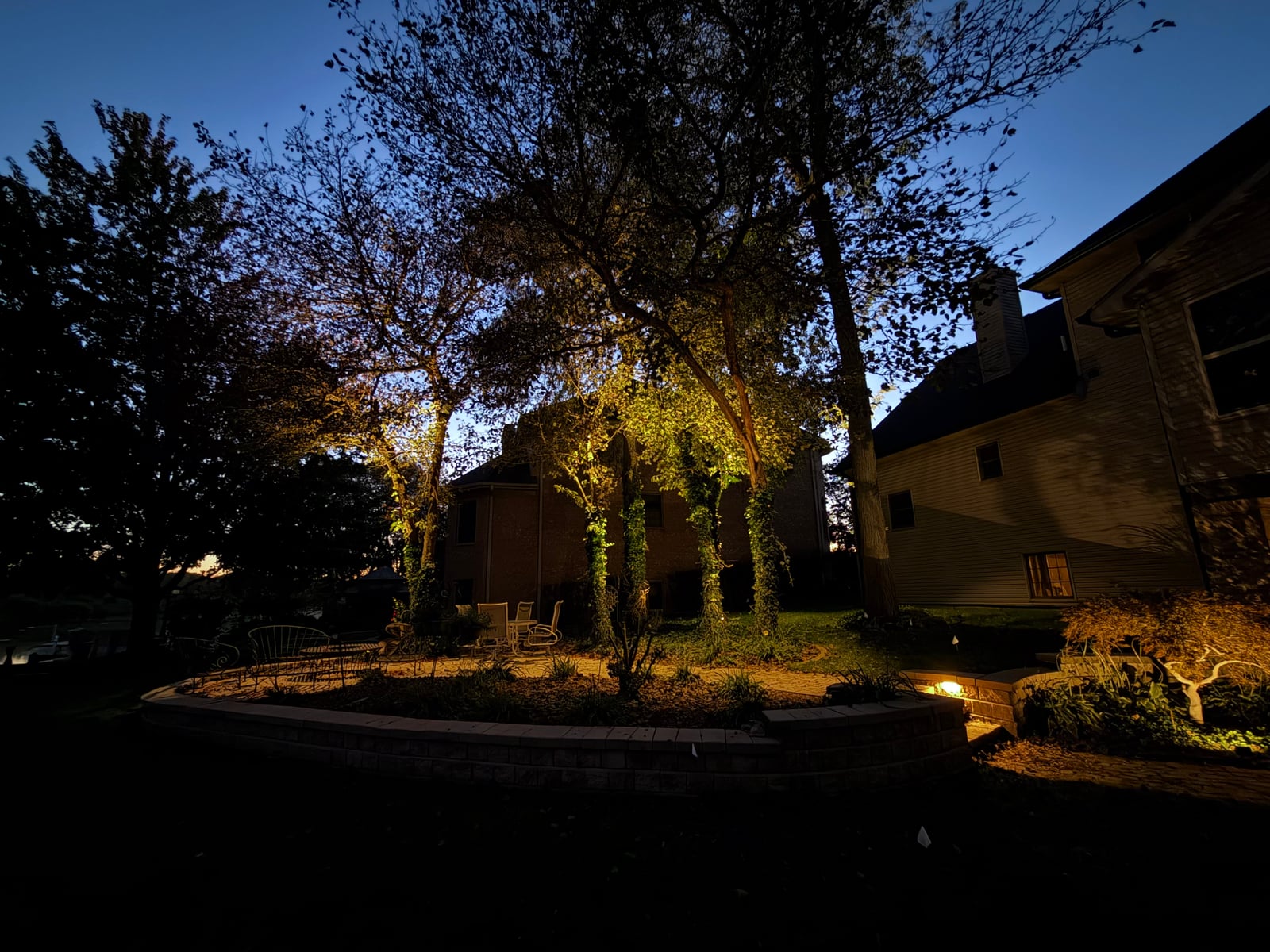 Architectural and landscape LED lighting system design and installation